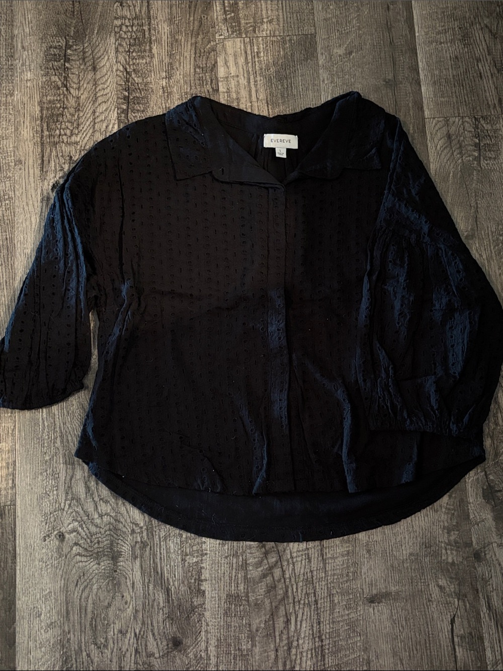 Evereve Eyelet Button-Down Collared Blouse - Black - Size Large